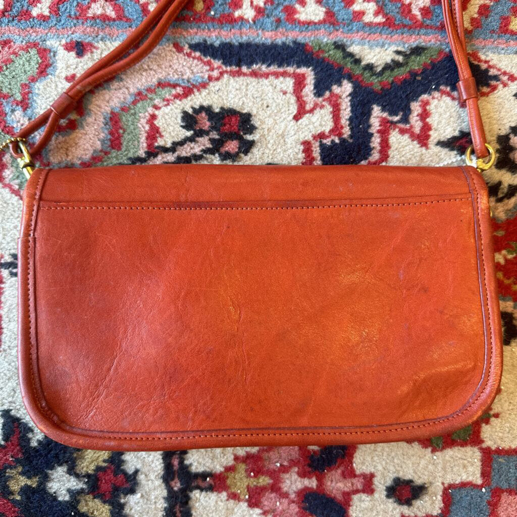 Stunning Vintage Coach Crossbody Handbag