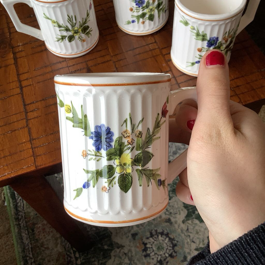 Vintage Floral Snack Trays w/ Mugs