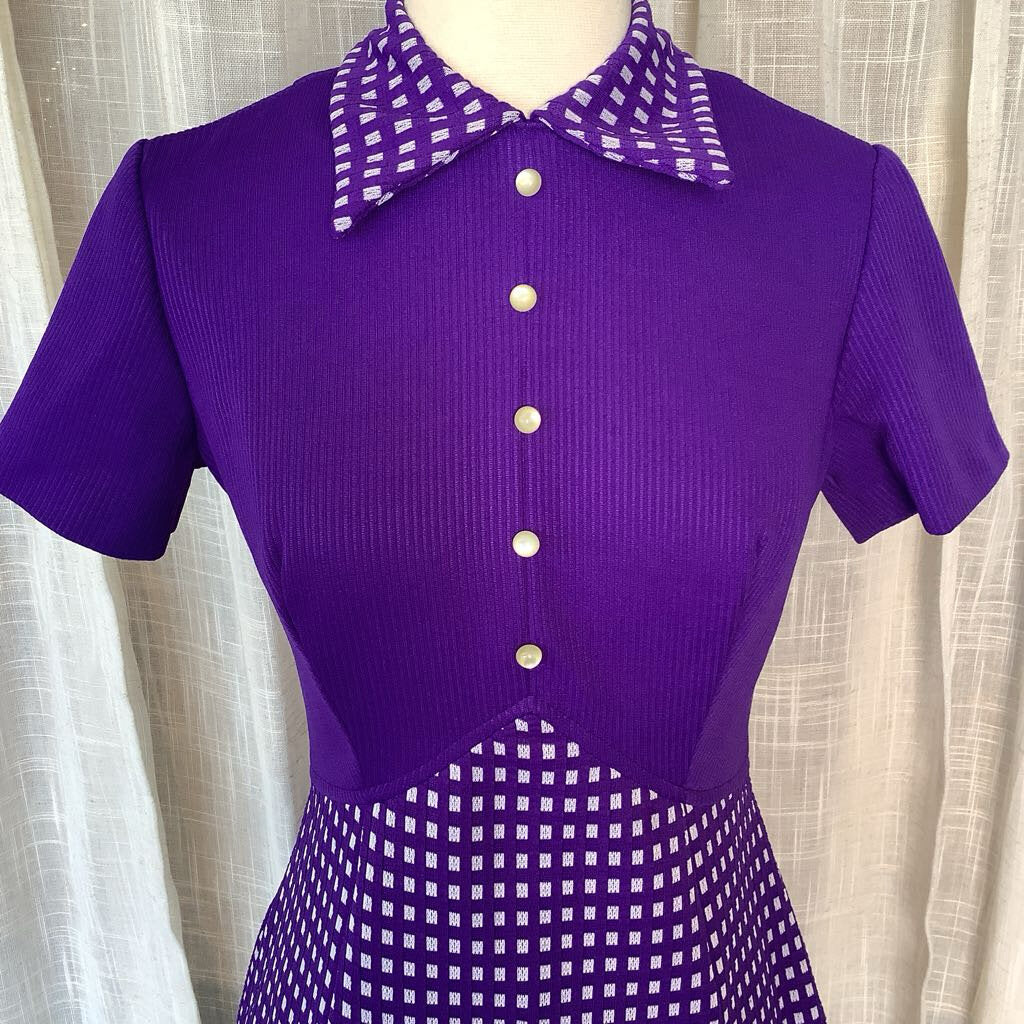 1960s Purple Empire Waist A-Line w/ Faux Buttons