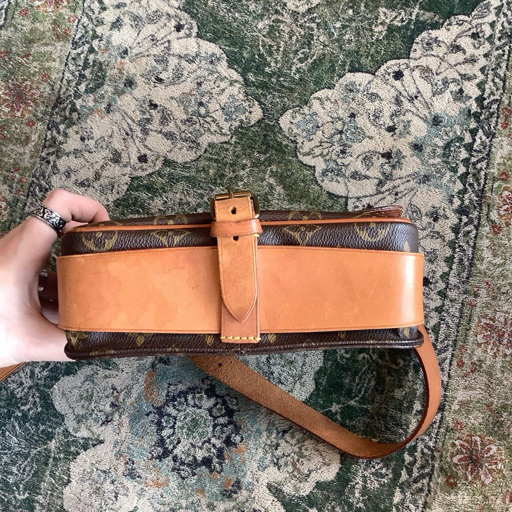 Authentic Vintage Louis Vuitton Monogram Cartouchiere Crossbody