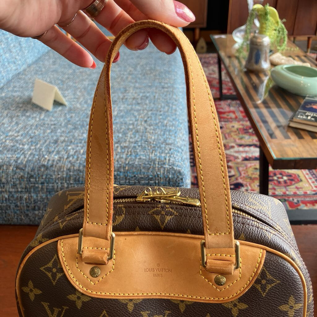 Authentic Vintage Louis Vuitton Excursion Bag