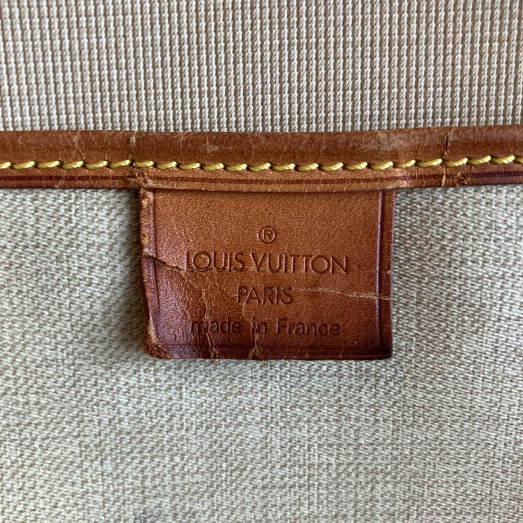 Authentic Vintage Louis Vuitton Excursion Bag