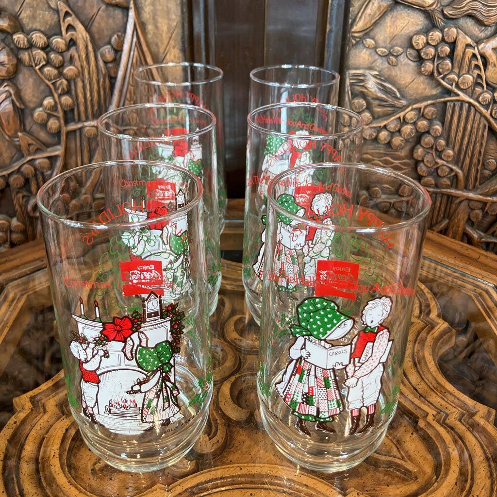 Set of 6 1980s Holly Hobbie Holliday Glasses