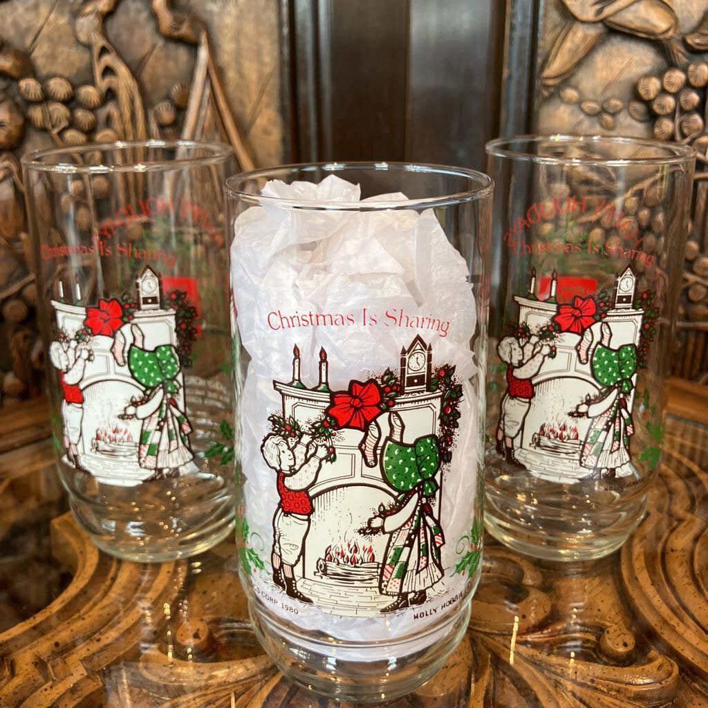 Set of 6 1980s Holly Hobbie Holliday Glasses