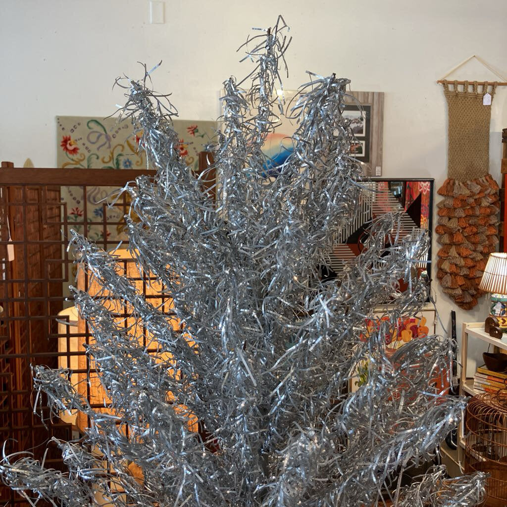 1950s Aluminum Christmas Tree