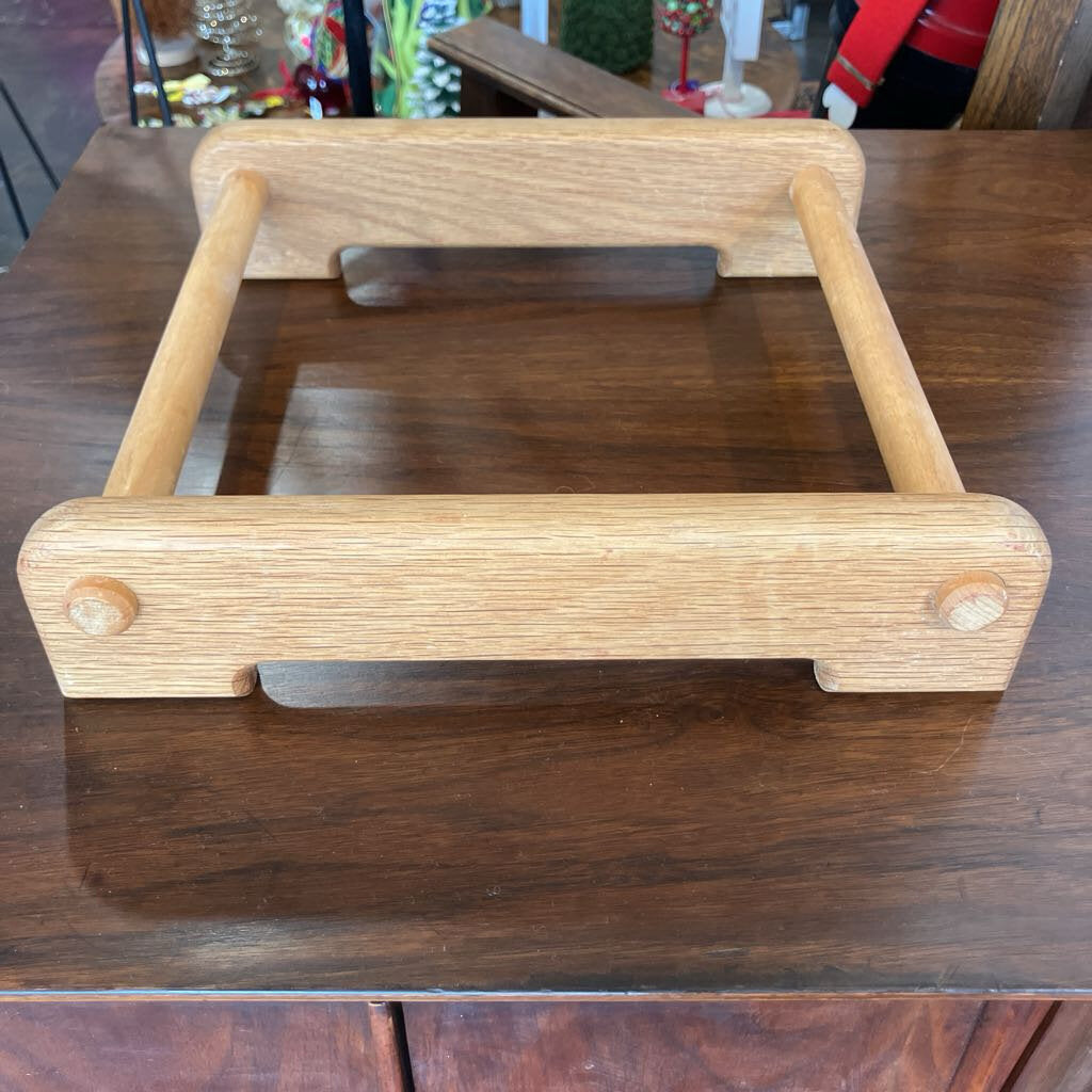 Anchor Hocking Casserole Dish & Handmade Wooden Holder