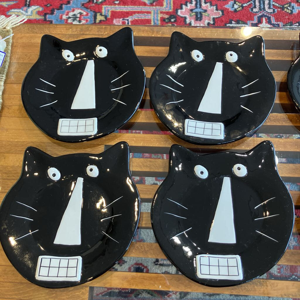 Black & White Cat Ceramic Plate Set of 8 by LNT Home