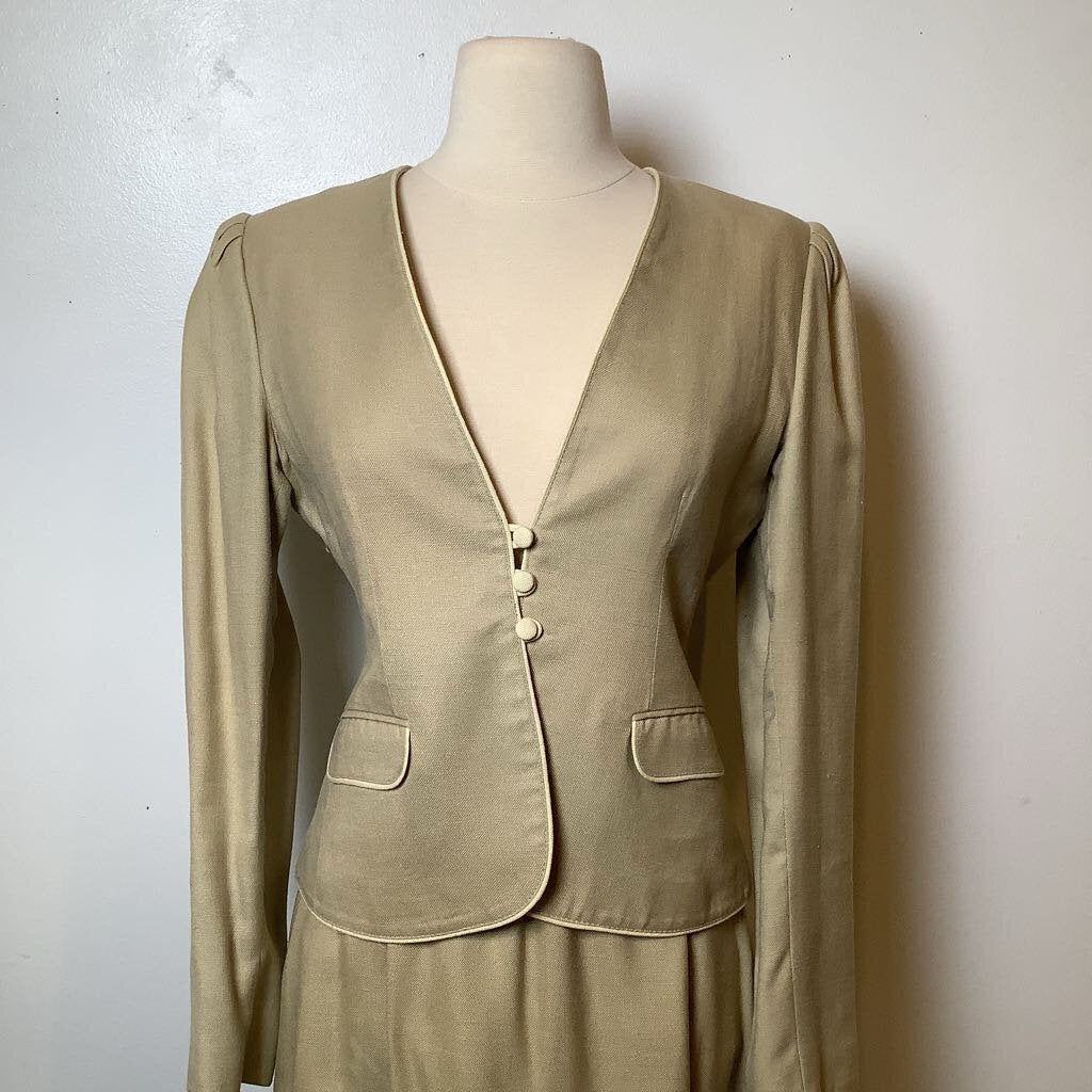 1980s Sasson Two Piece Skirt & Jacket