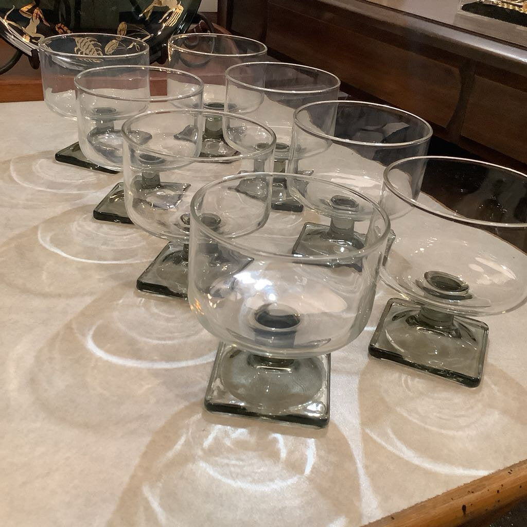 Vintage Mid Century Modern Set of 8 Coupe Glasses w Square Base