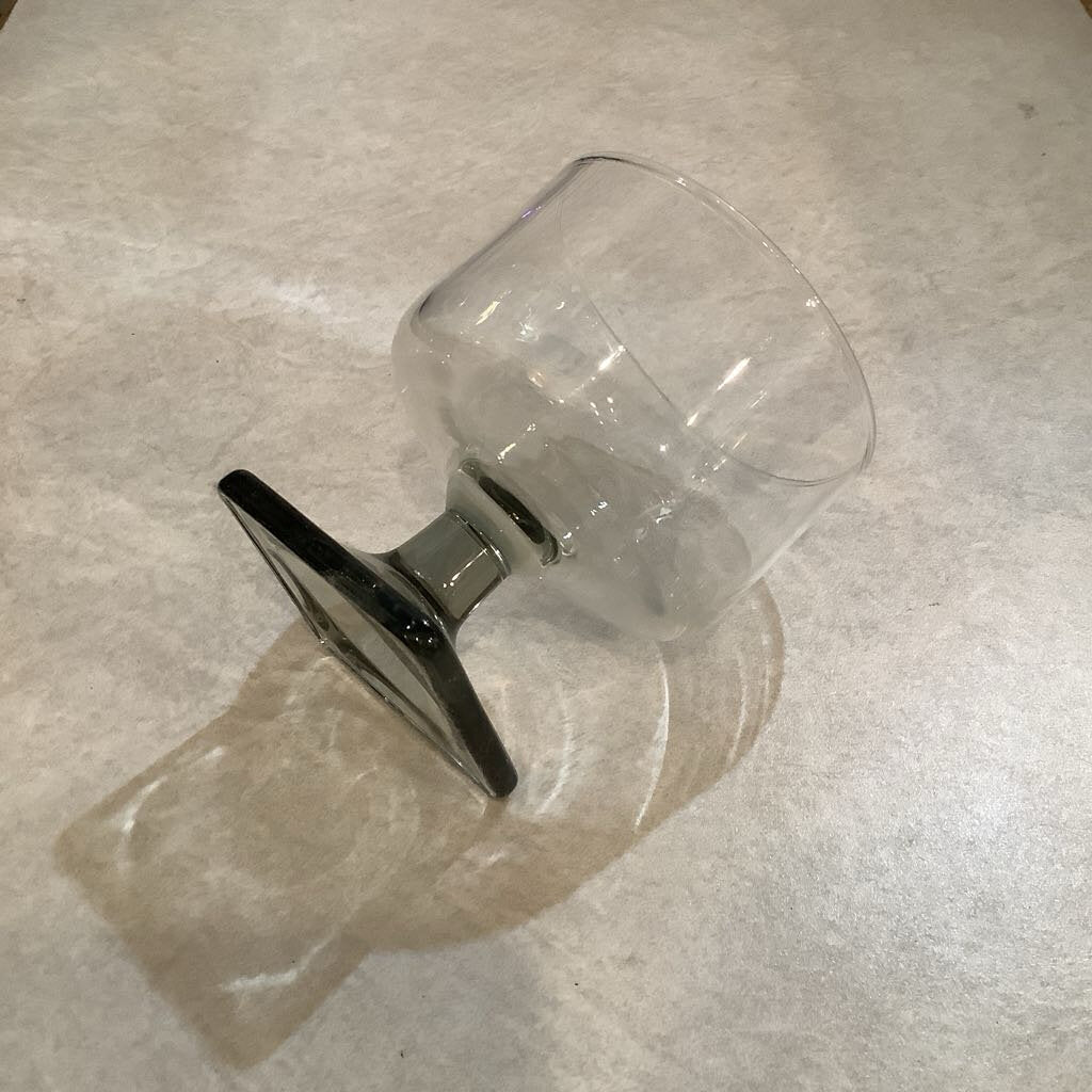 Vintage Mid Century Modern Set of 8 Coupe Glasses w Square Base