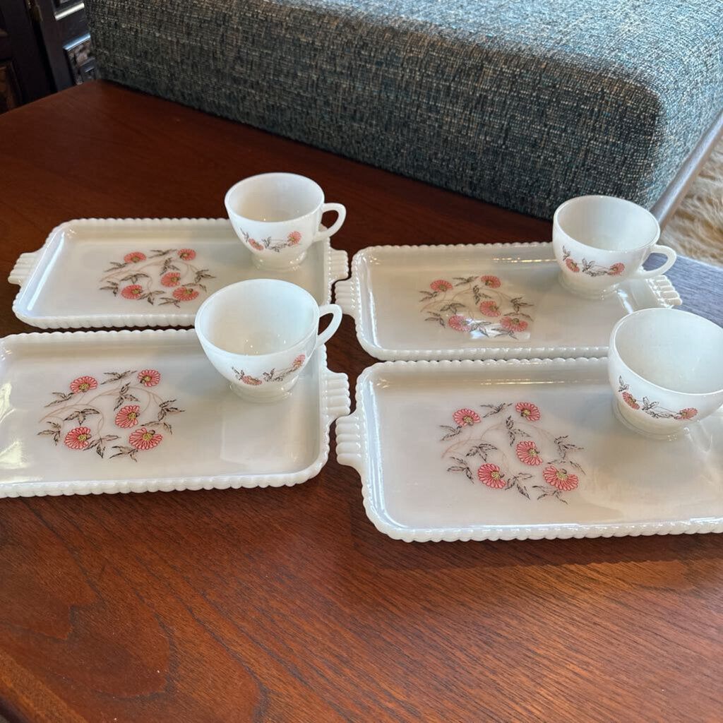 1950s Anchor Hocking Fleurette Snack Set