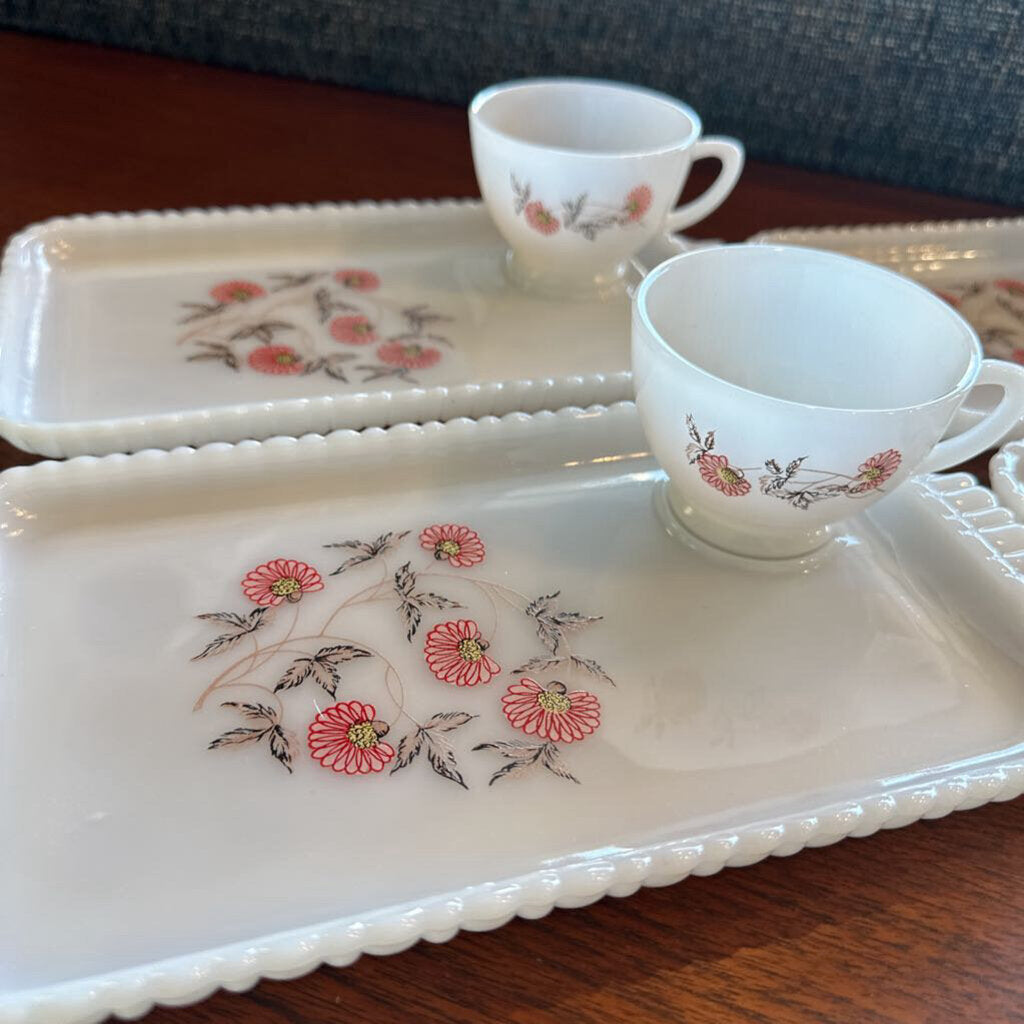 1950s Anchor Hocking Fleurette Snack Set