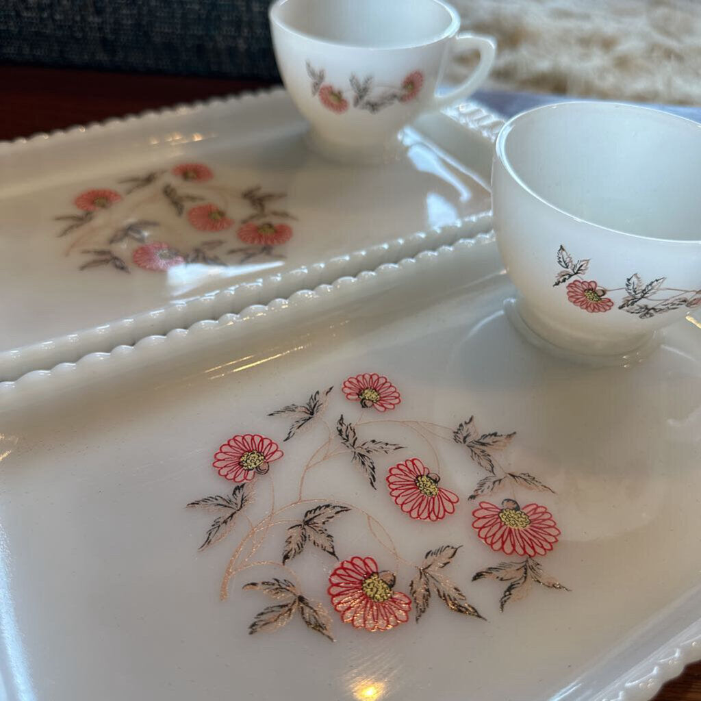 1950s Anchor Hocking Fleurette Snack Set