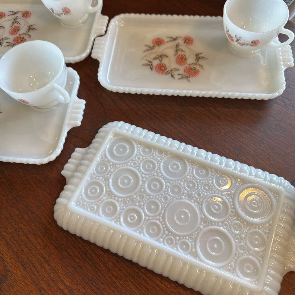 1950s Anchor Hocking Fleurette Snack Set