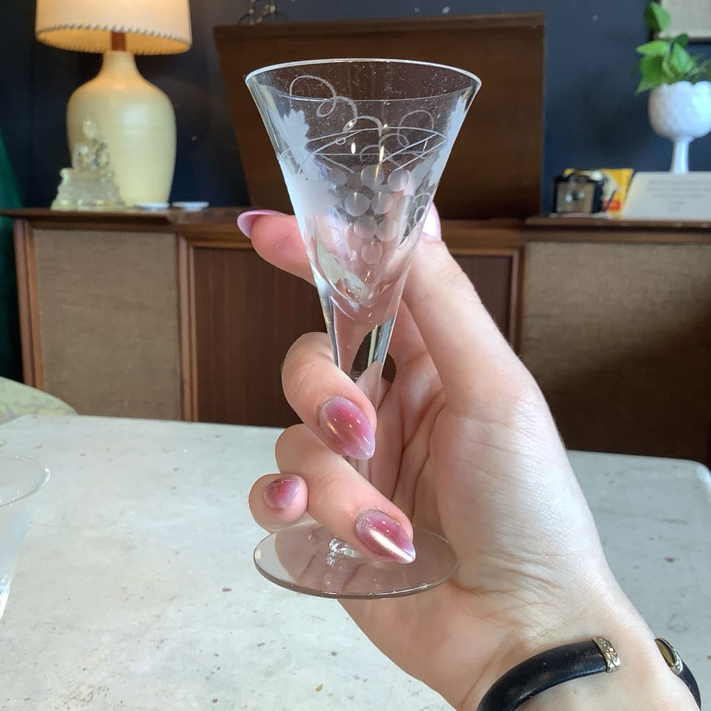 Vtg Crystal Cut Grape Leaf Cordials - Set of 4