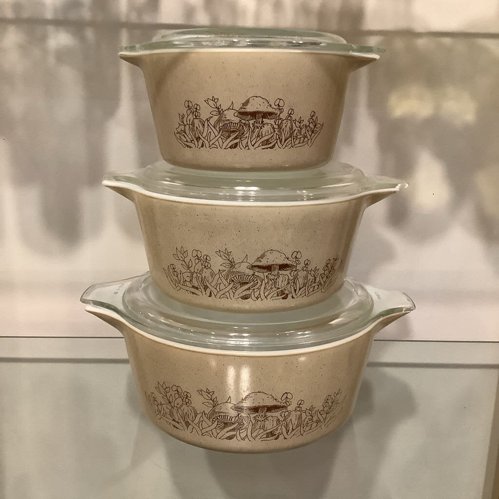 Pyrex Forest Fancies Set