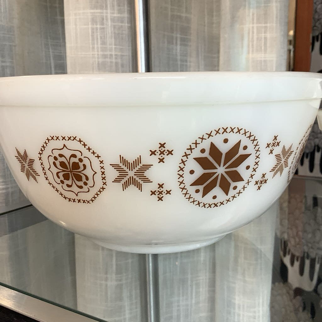 1960s Pyrex Town & Country Nesting Bowls