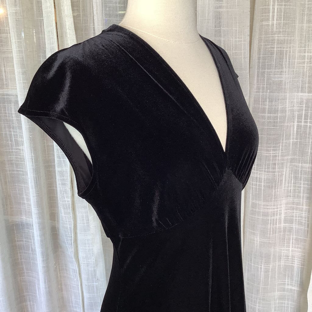 1990s Black Velveteen Dress