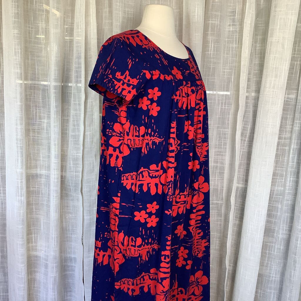 1970s Blue and Red Floral Hawaiian Dress