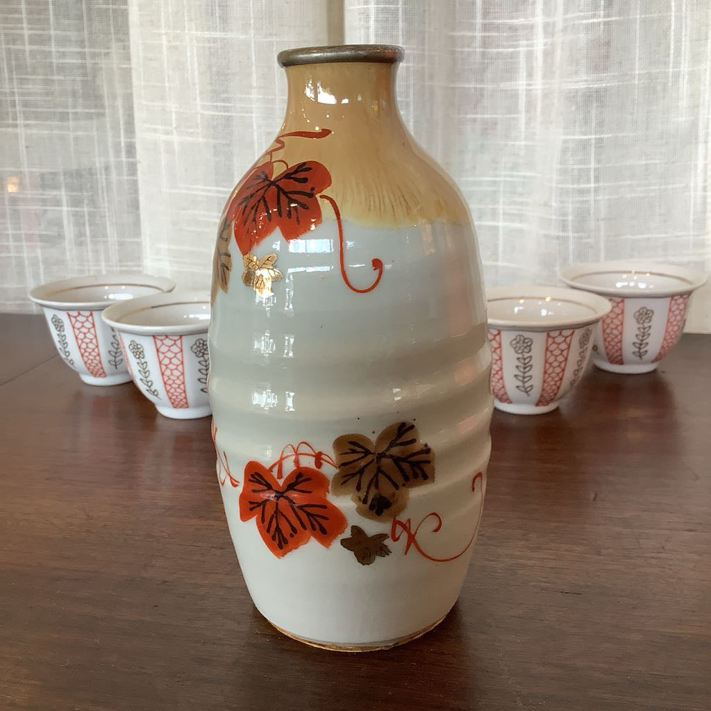 VTG Japanese Sake Bottle w/Maple Leaves and set of 5 cups