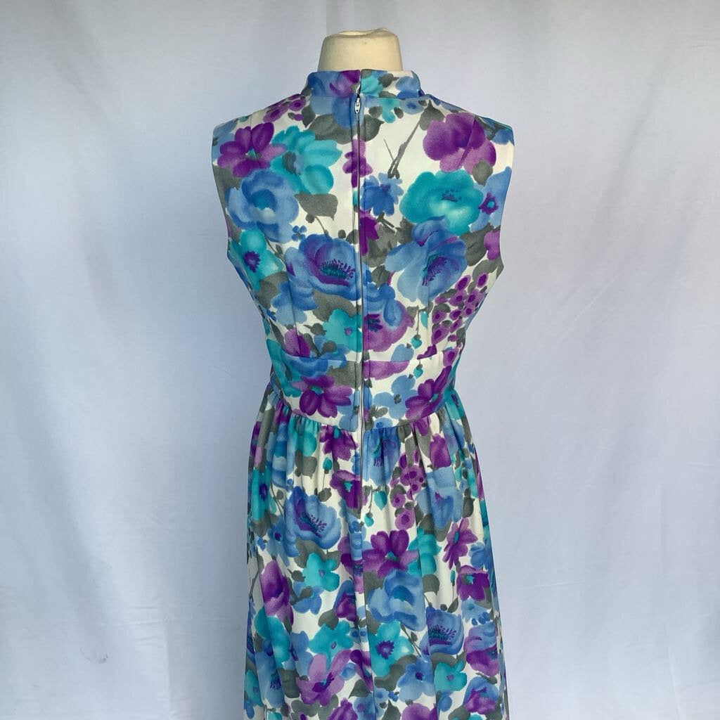 1970s White Floral Maxi
