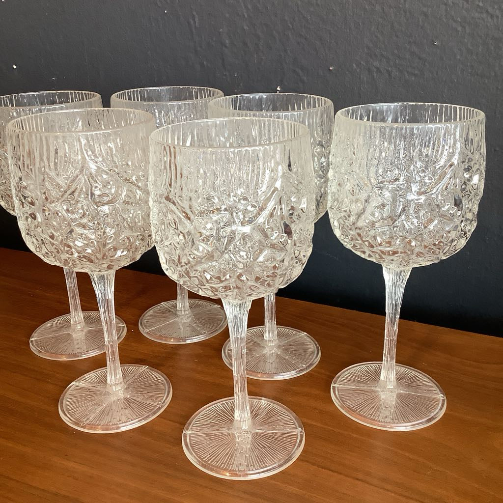 Vintage Norse Ware Acrylic Wine Goblets Crystal Ice Pattern