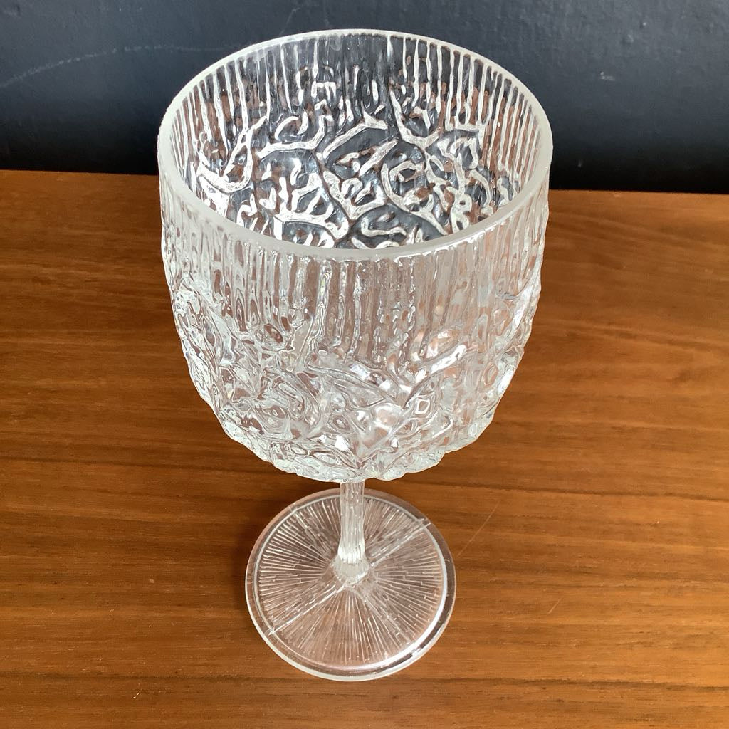 Vintage Norse Ware Acrylic Wine Goblets Crystal Ice Pattern