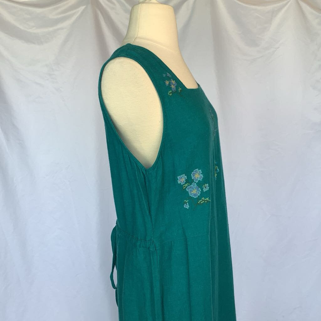 90s Maxi with Handstitched Flowers Maxi