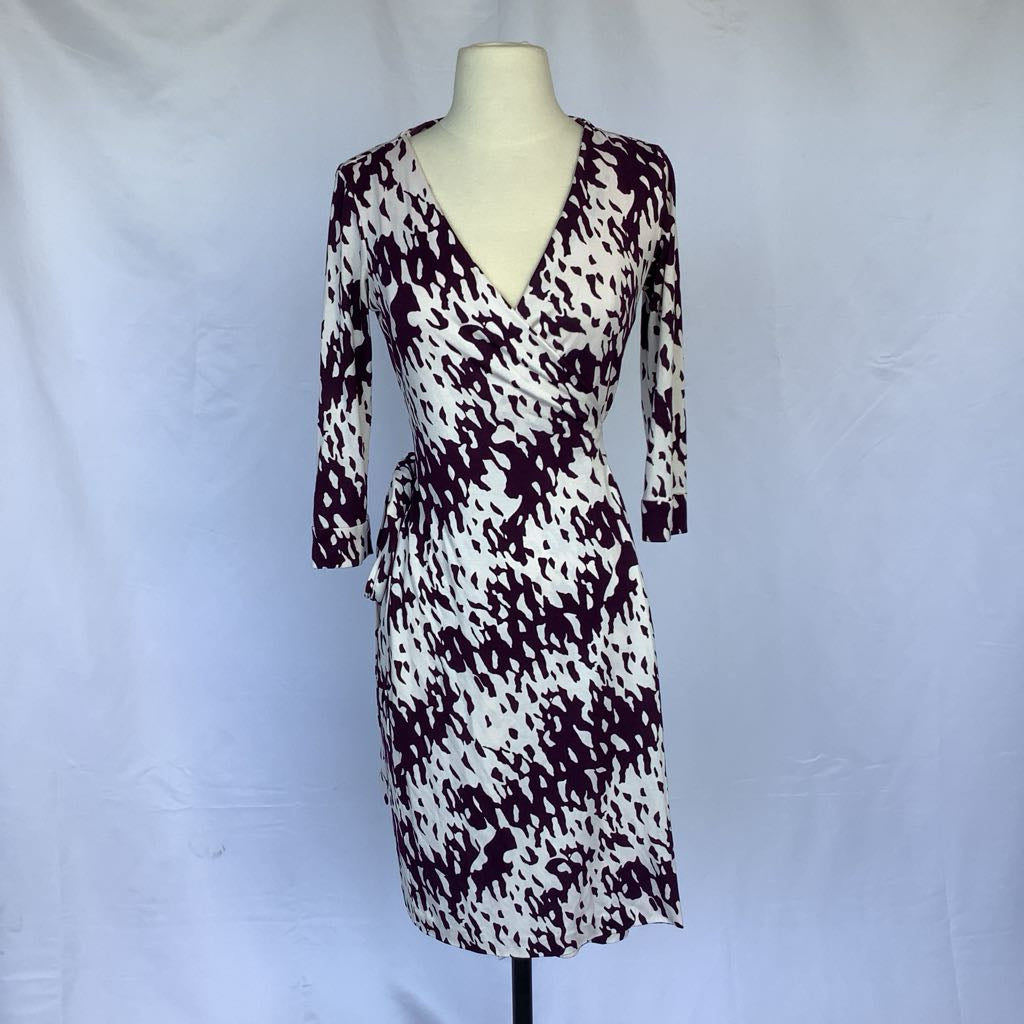 Diane von Furstenberg New Julian Two Silk Purple & White Print Wrap Dress