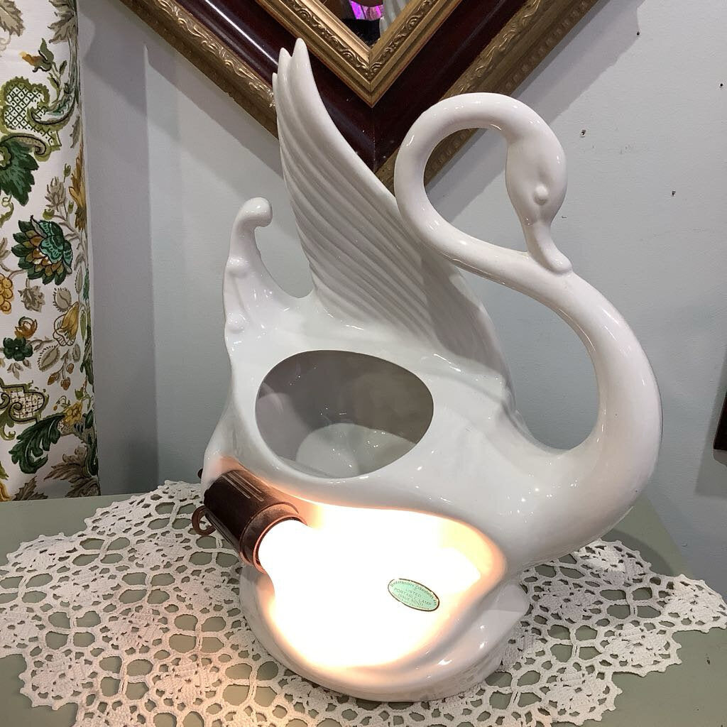 Vintage White Swan TV Lamp