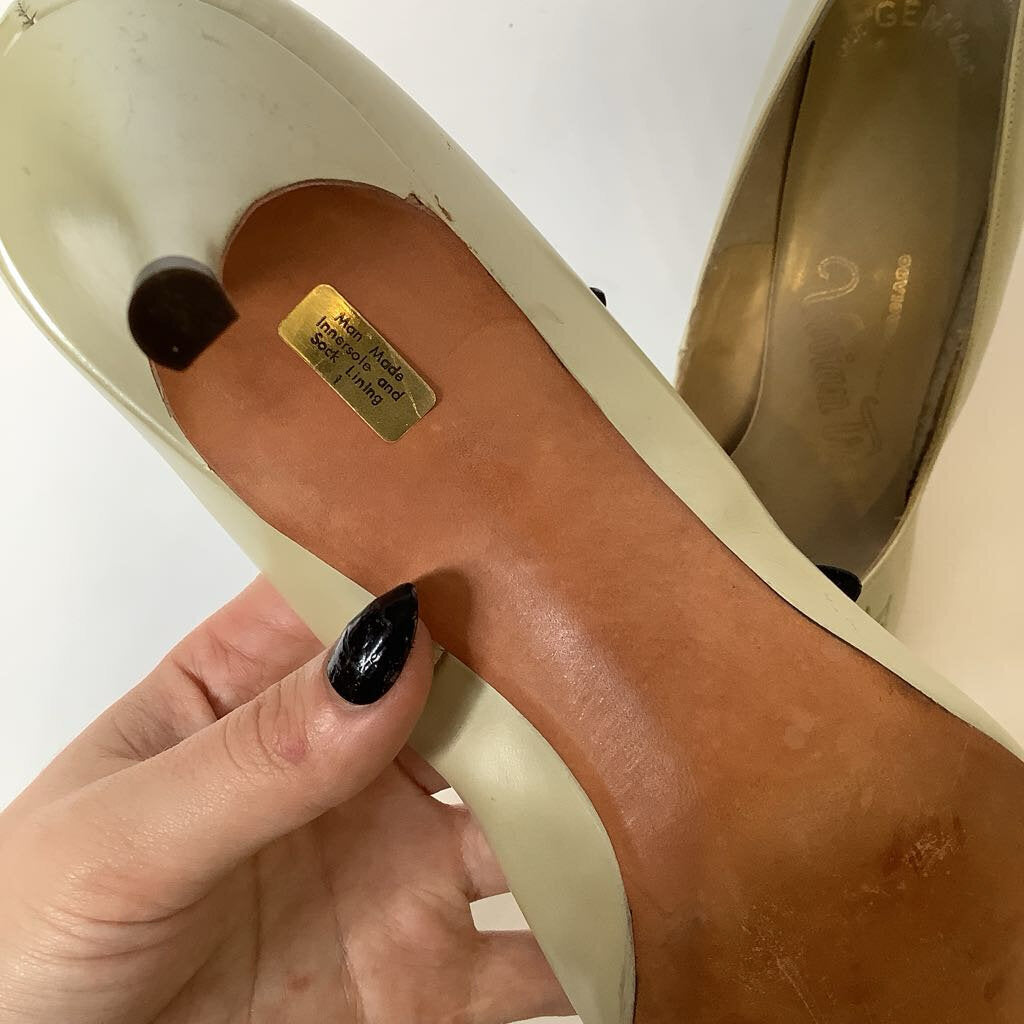 60s Vivian Trevi Pumps
