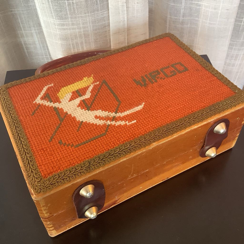 Vintage "Virgo" Box Purse