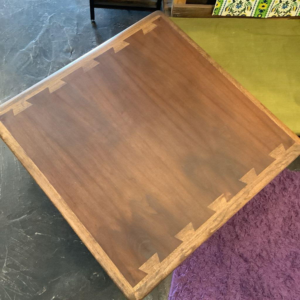 Mid Century Modern Lane Acclaim Table