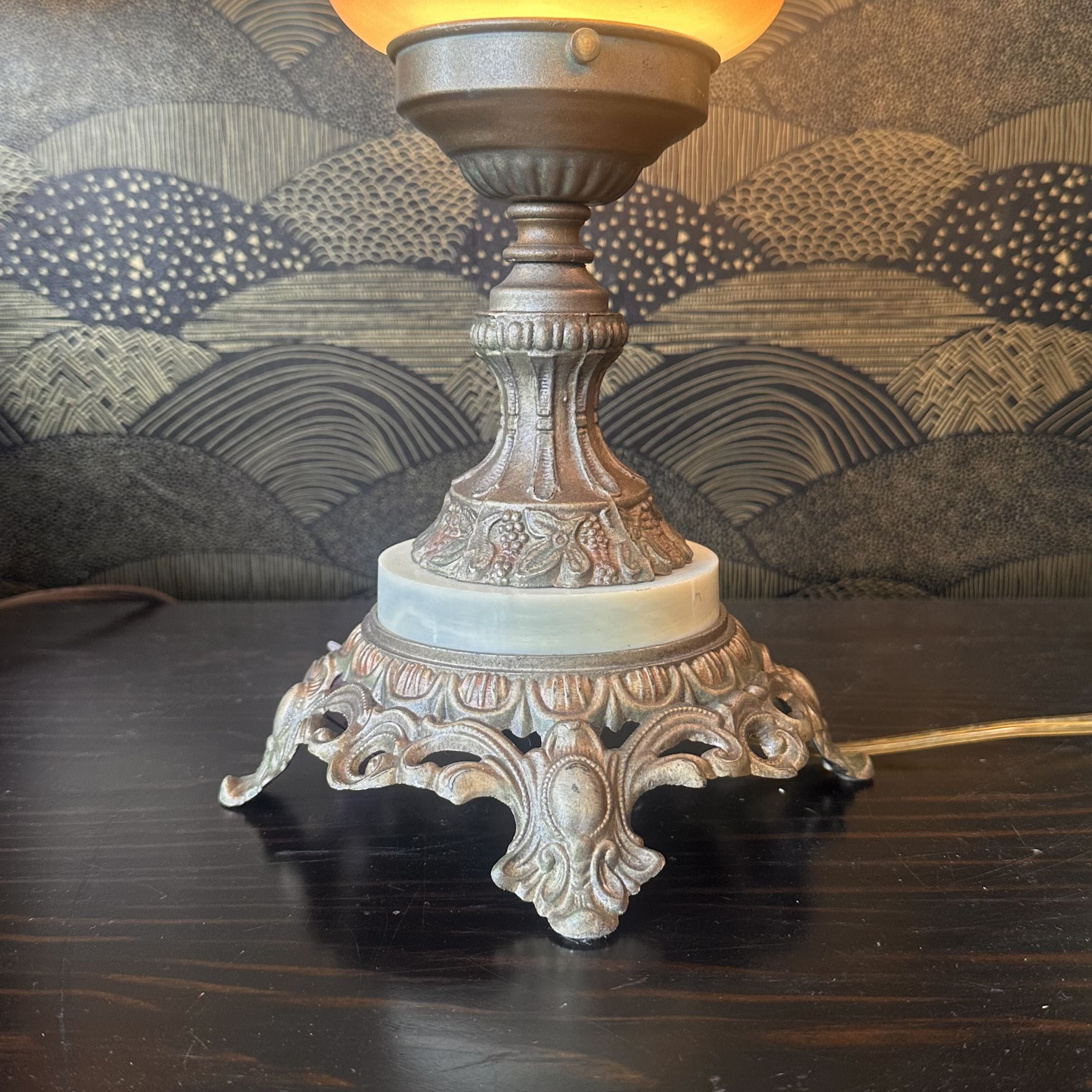 Vintage Art Deco Lamp
