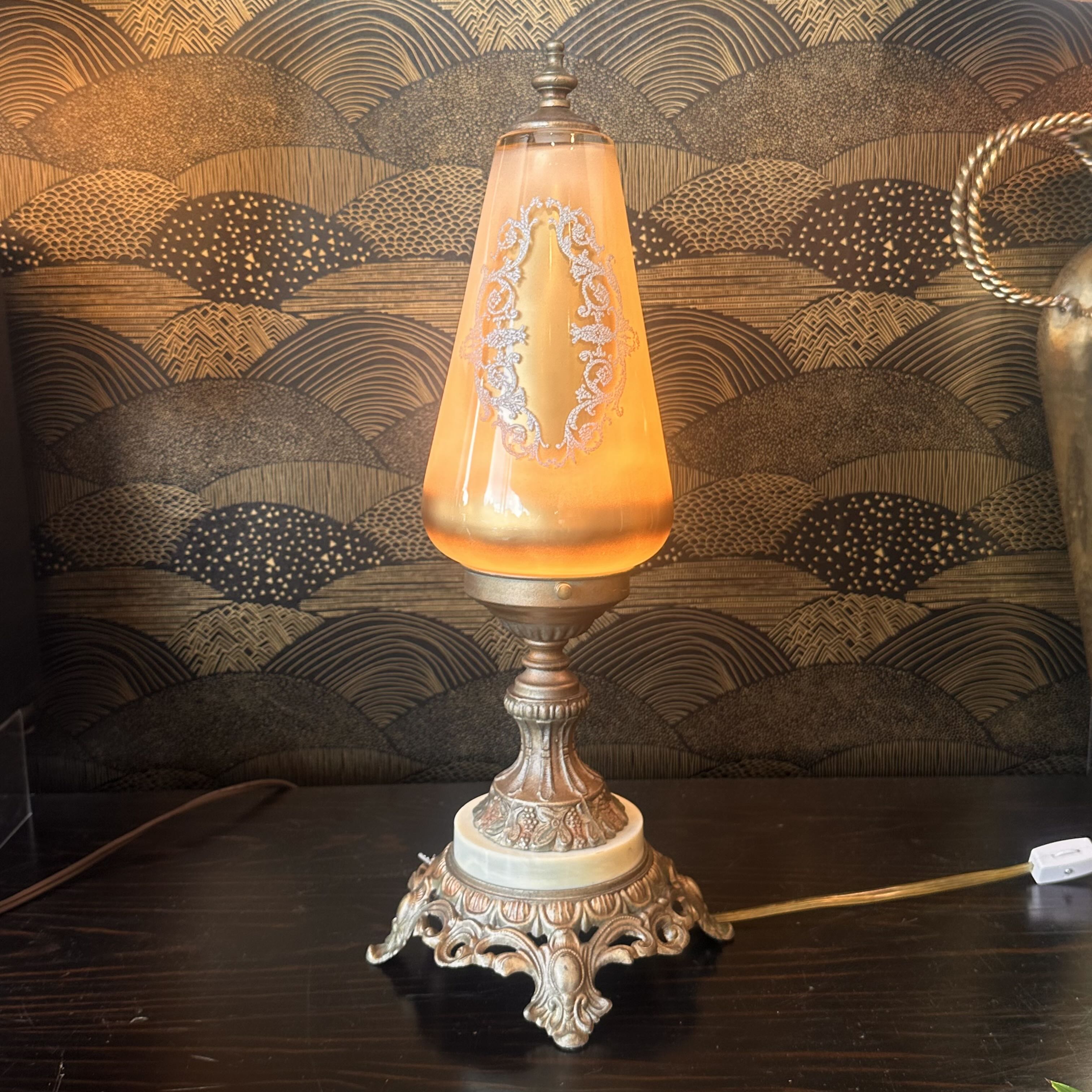 Vintage Art Deco Lamp