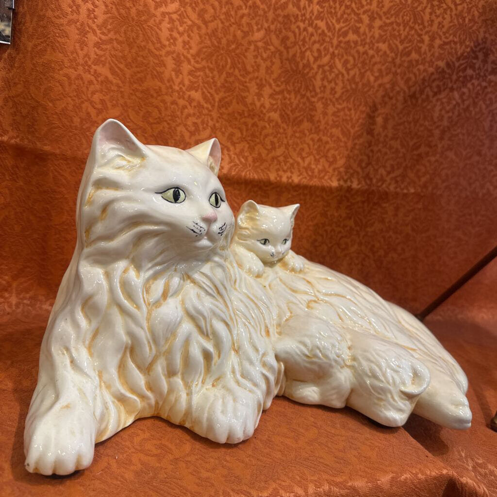 Vintage Ceramic Persian Cats