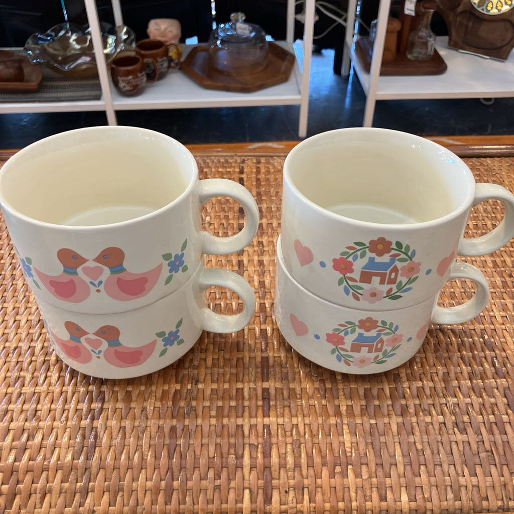 Vintage Interpur Pennsylvania Dutch Love Birds & Folk Art Ceramic Soup Bowls (4)