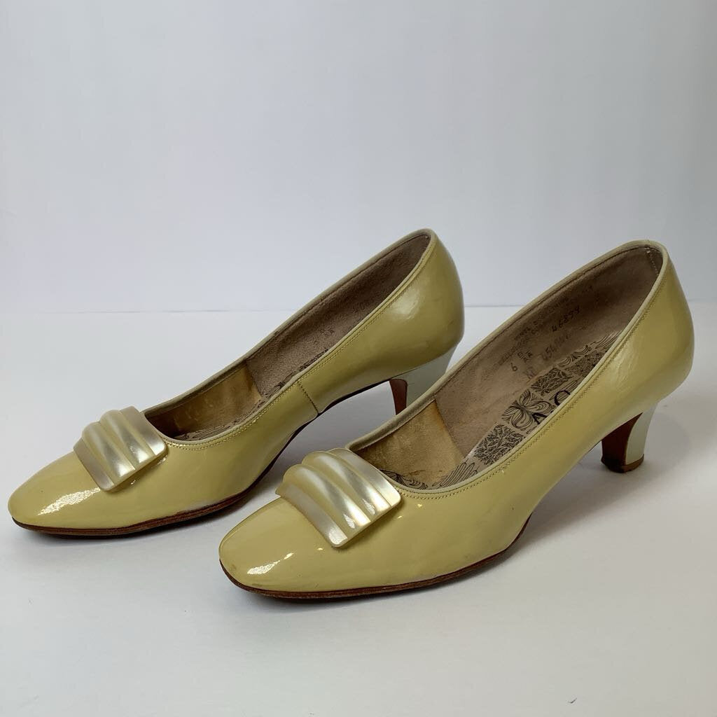 70s Butter Yellow Patent Pumps