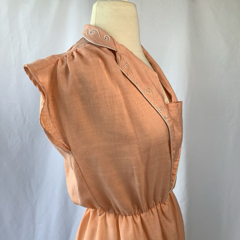 1970s Peach Day Dress w/ Embroidered Neck