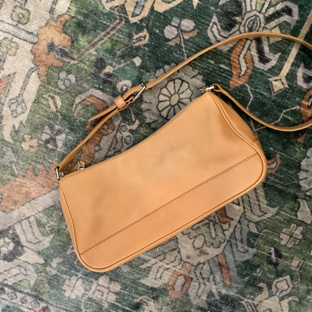 Vintage Coach Hampton Baguette Purse