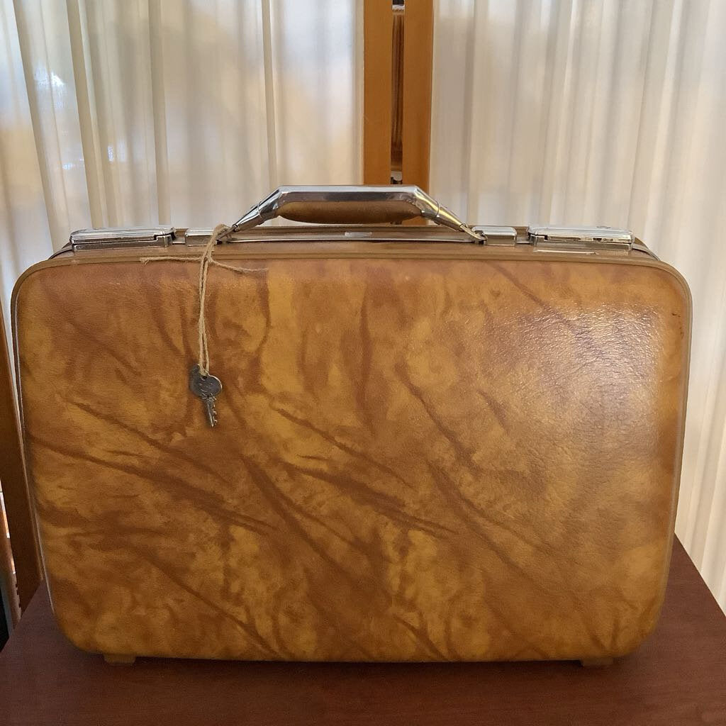 American Tourister Briefcase w key