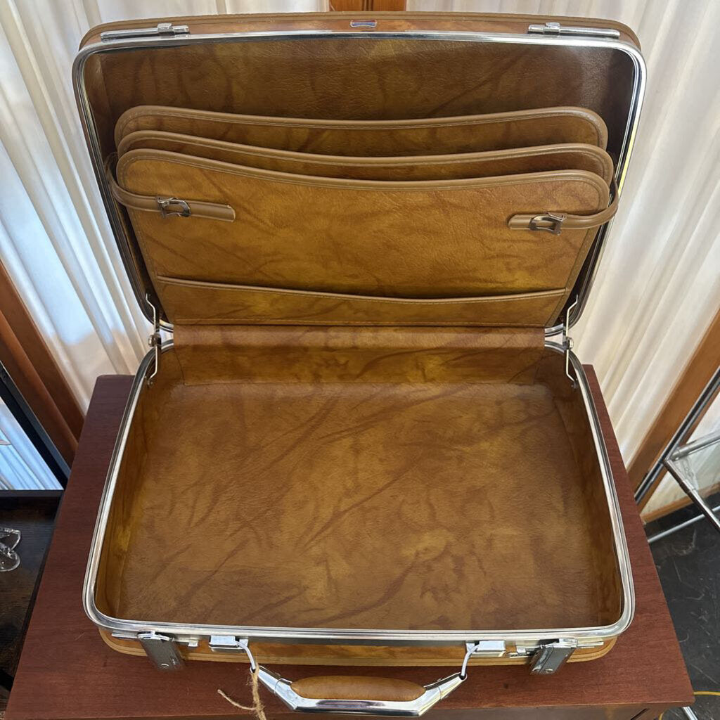 American Tourister Briefcase w key