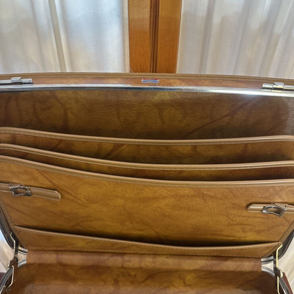 American Tourister Briefcase w key
