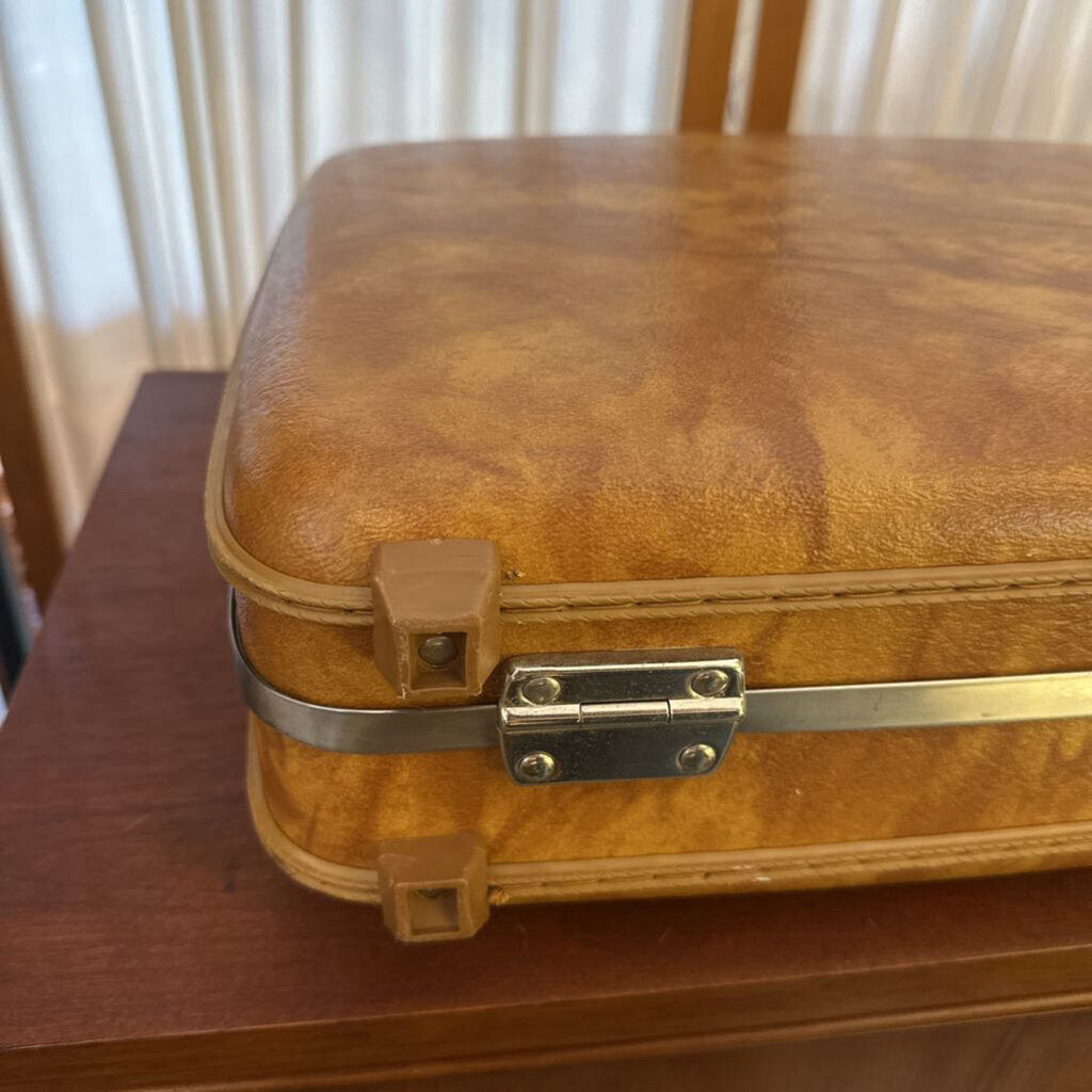 American Tourister Briefcase w key