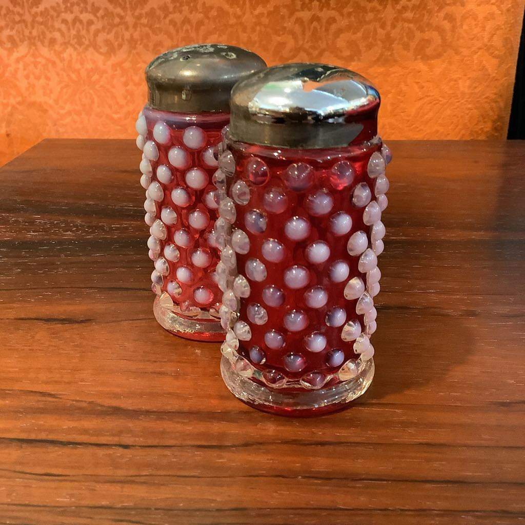 Vintage Hobnail S & P Set