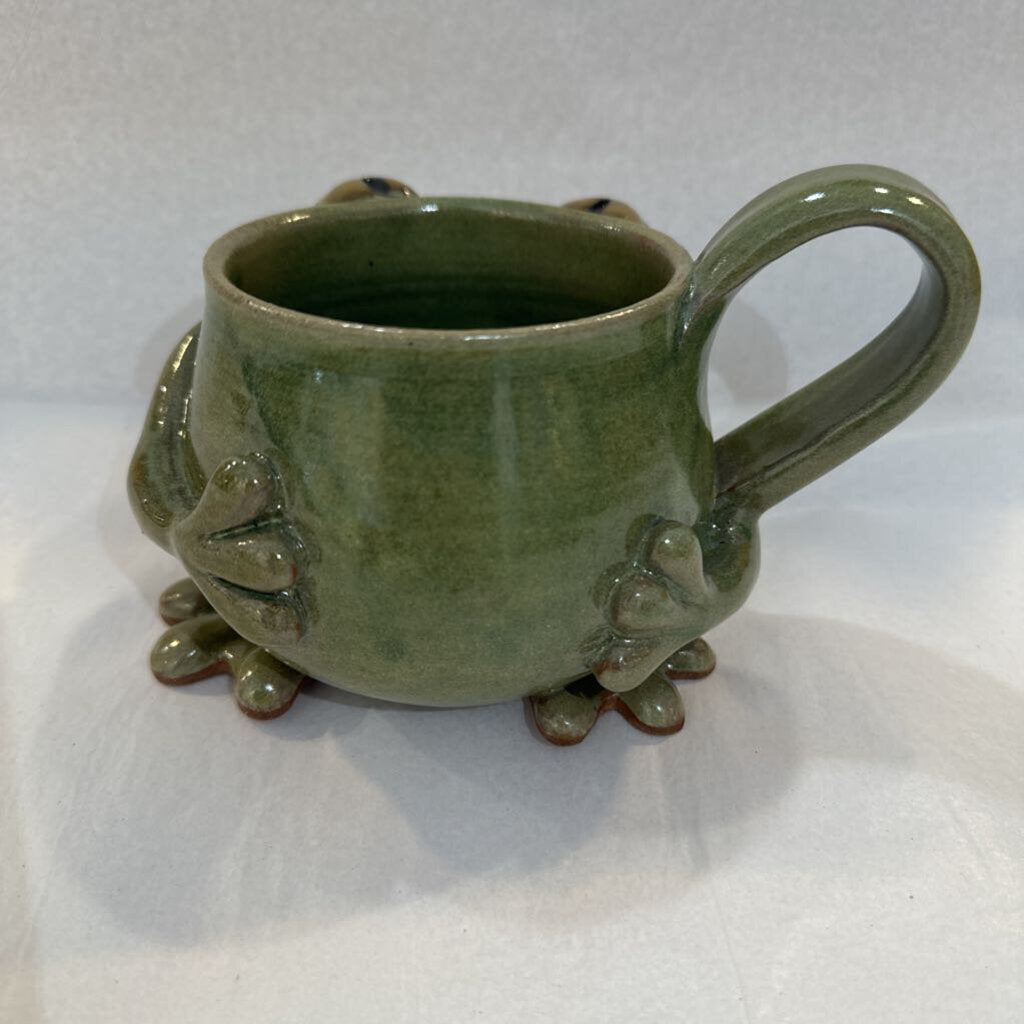 Handmade Mudworks of PA Frog Mug