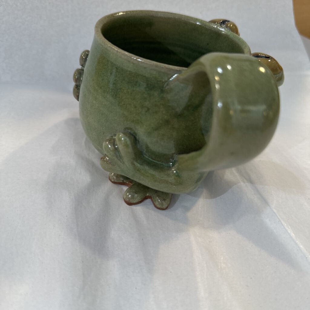 Handmade Mudworks of PA Frog Mug