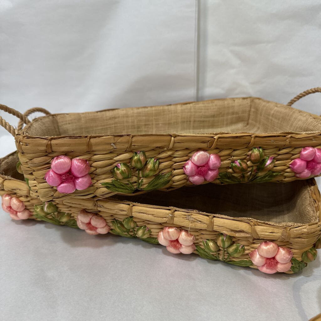 Vintage Nesting Daisy Straw Casserole Dish Carriers