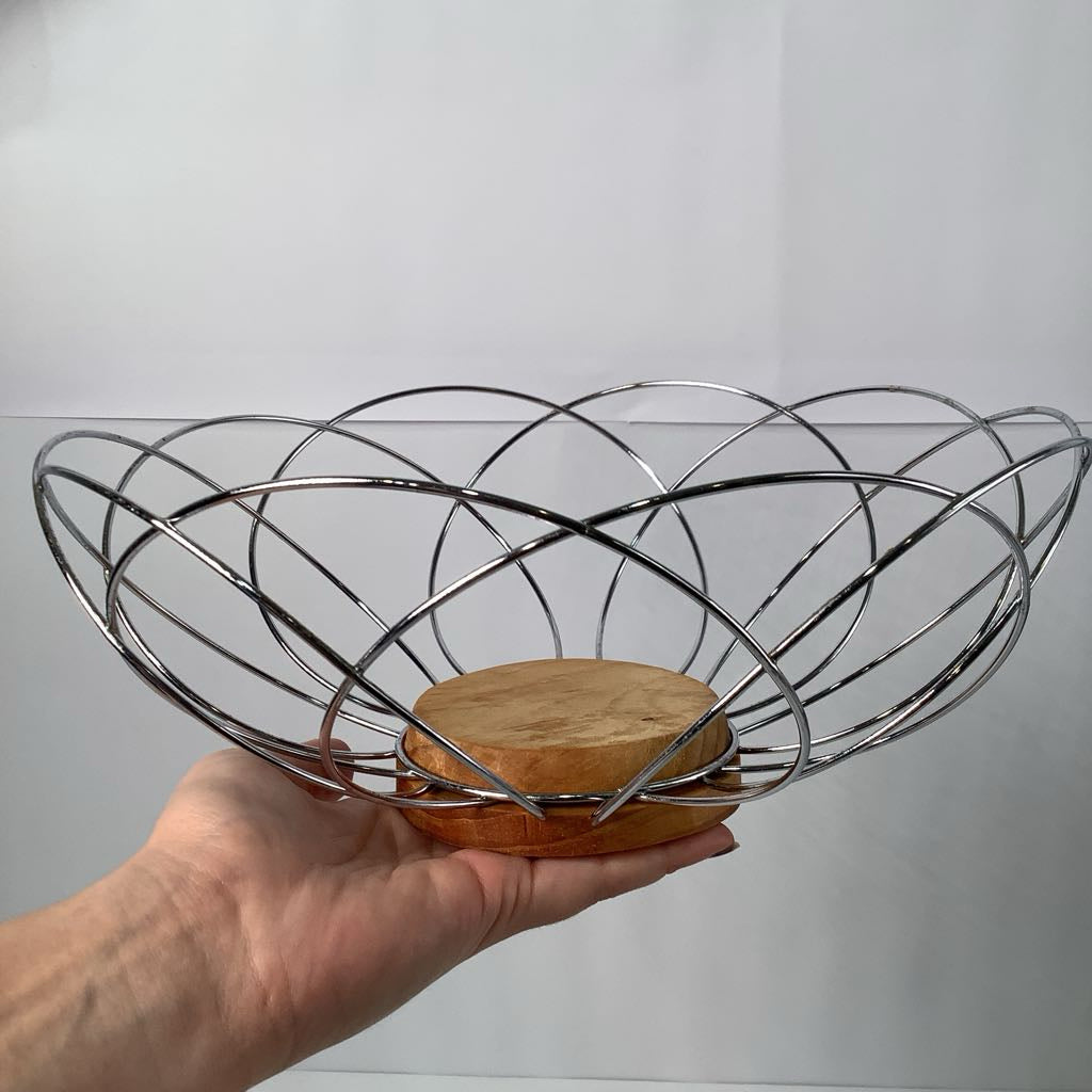 Vintage Wire and Wood Bread Basket
