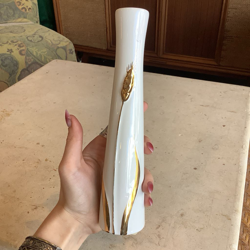 White n Gold Wheat Vase. sm